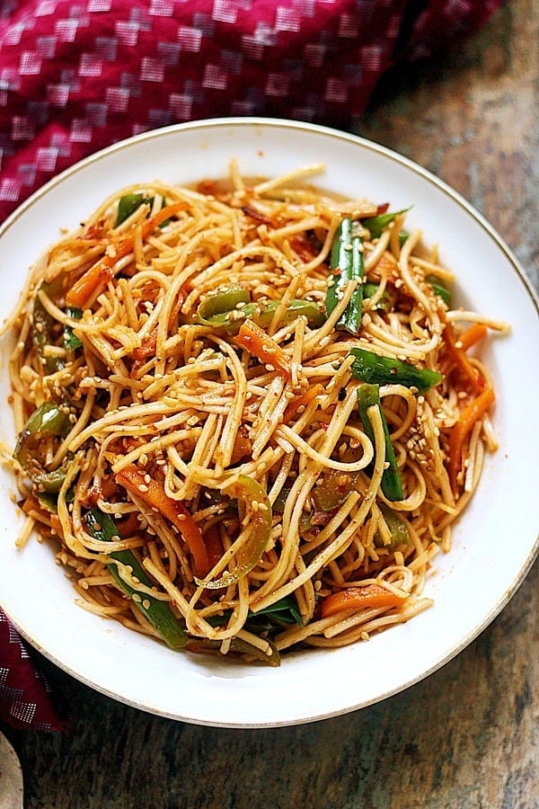 Sezwan Noodles